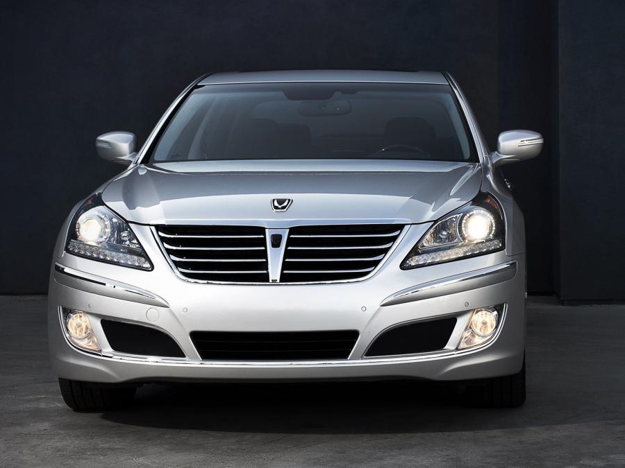  Hyundai Equus 2010 года  (US) (фото 48 из 68)